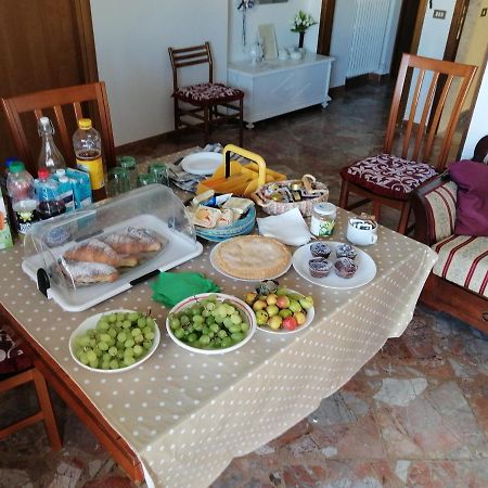 Casa Raffaella Bed & Breakfast โปลีญาโนอามาเร ภายนอก รูปภาพ