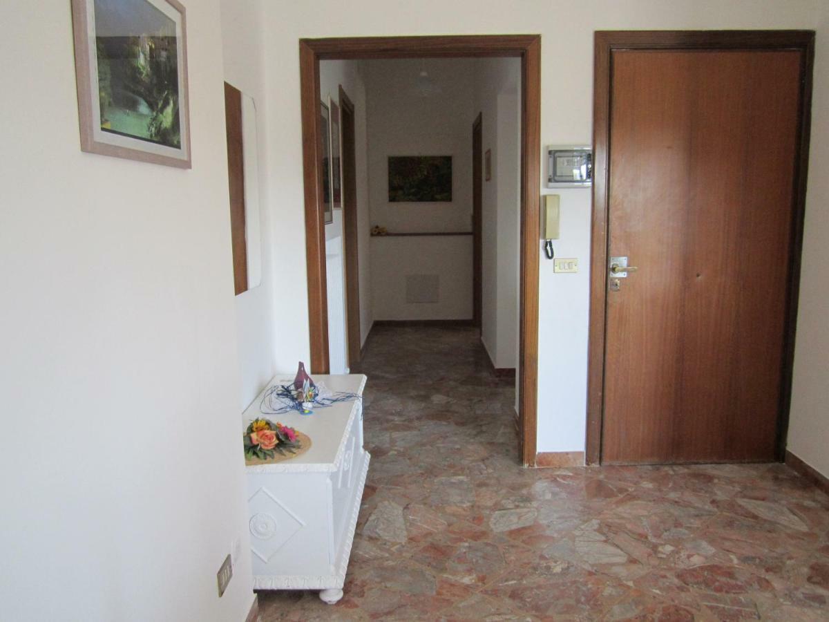 Casa Raffaella Bed & Breakfast โปลีญาโนอามาเร ภายนอก รูปภาพ