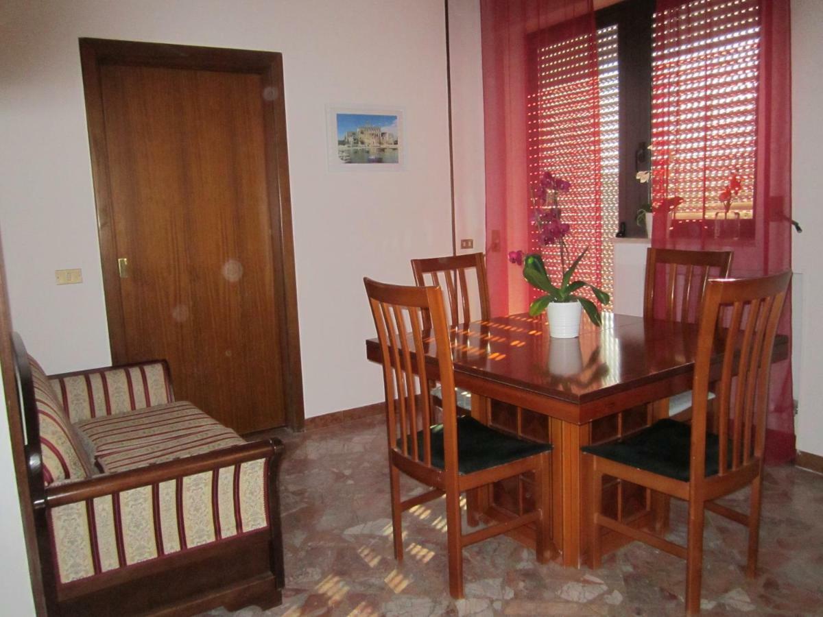 Casa Raffaella Bed & Breakfast โปลีญาโนอามาเร ภายนอก รูปภาพ
