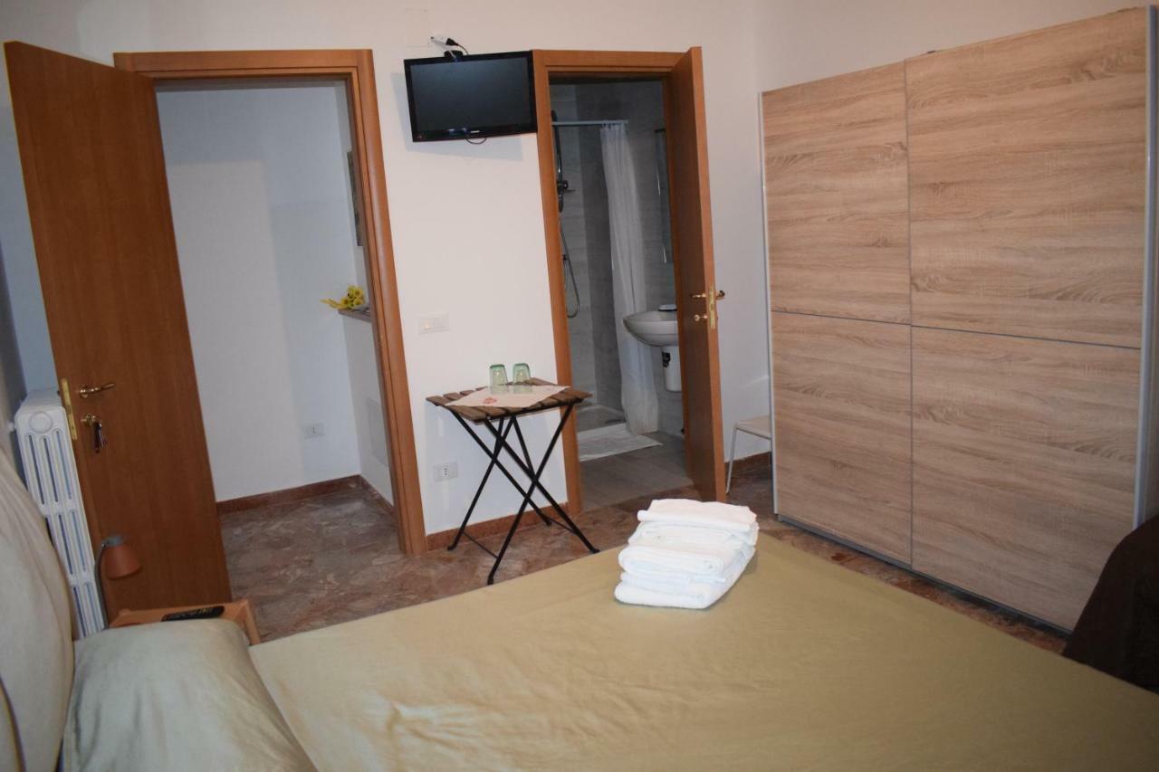Casa Raffaella Bed & Breakfast โปลีญาโนอามาเร ภายนอก รูปภาพ
